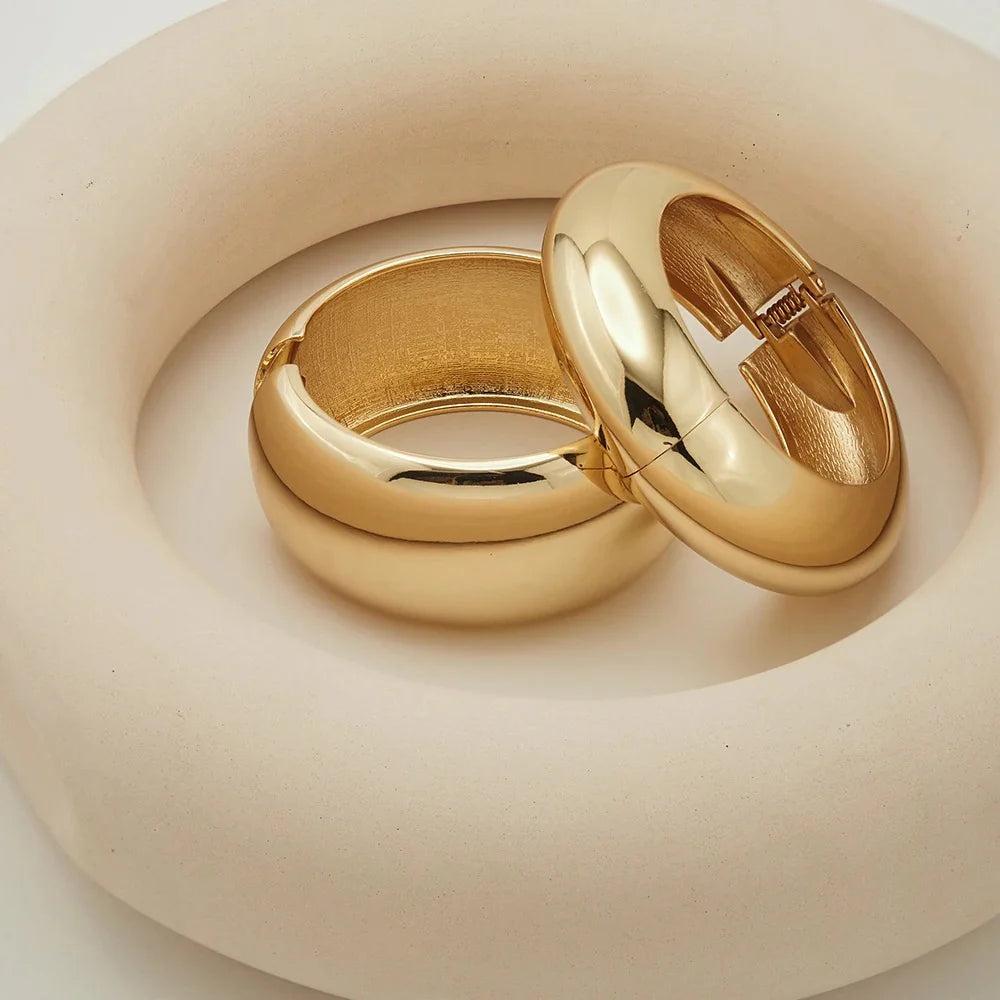 Daria Chunky Statement Bangle