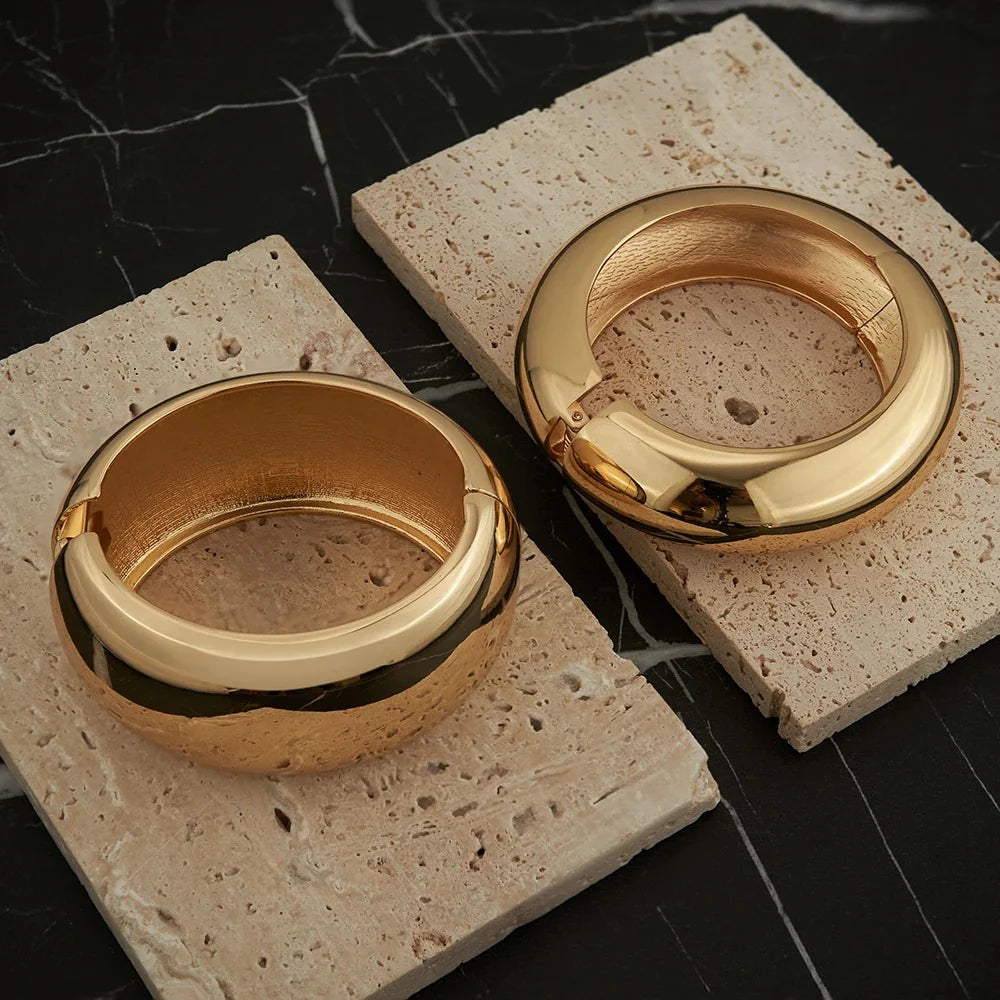 Daria Chunky Statement Bangle