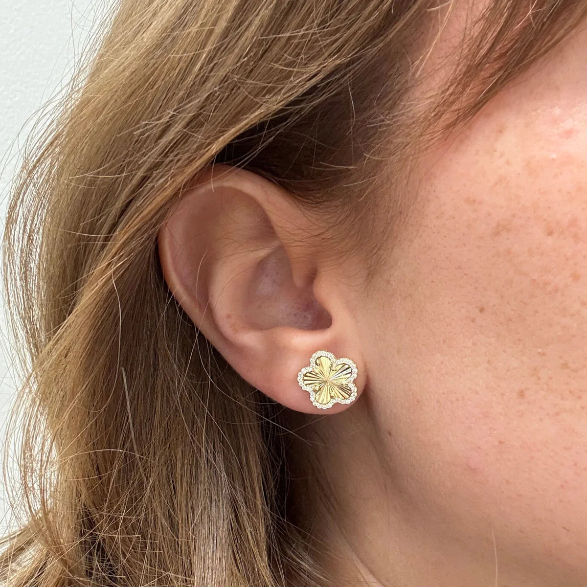 Vanessa Medium Pave Clover Stud Earrings